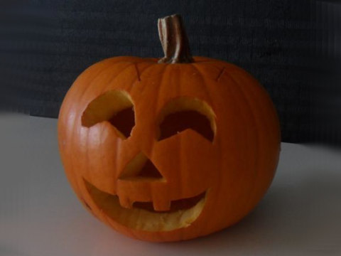 Vydlabaná dýně na Halloween Vydlabaná dýně na Halloween
